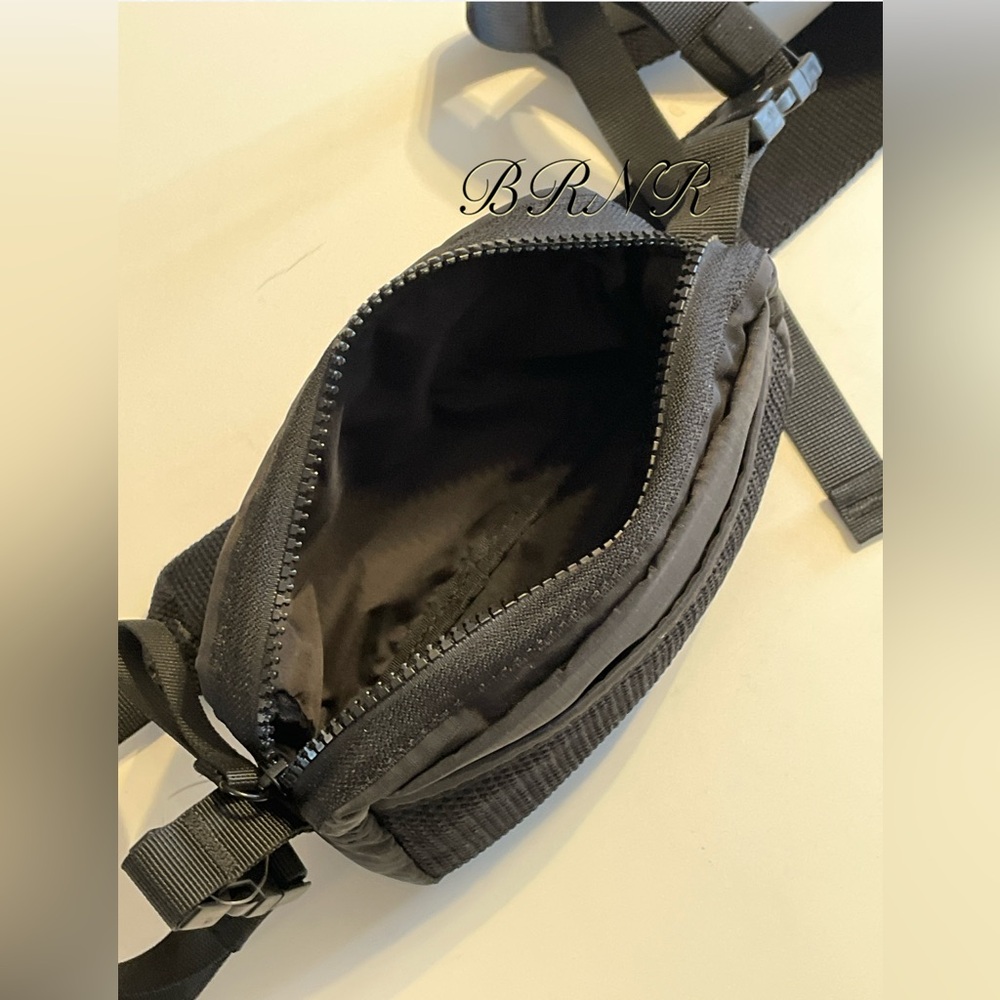 ACNE STUDIO Akila Face Plaque Ripstop Crossbody Bag NWOT - Picture 14 of 16